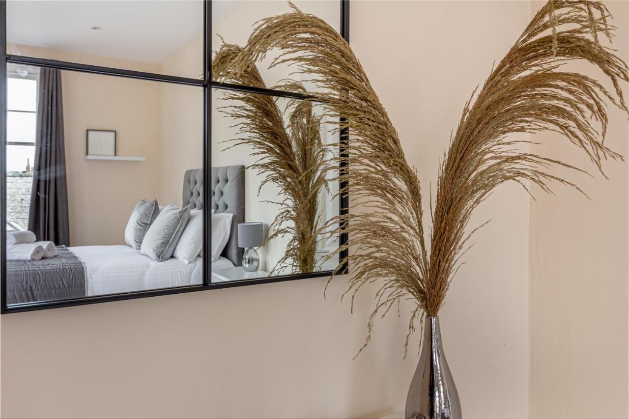 Guest Homes - Trinity Apartment Worcester Ngoại thất bức ảnh