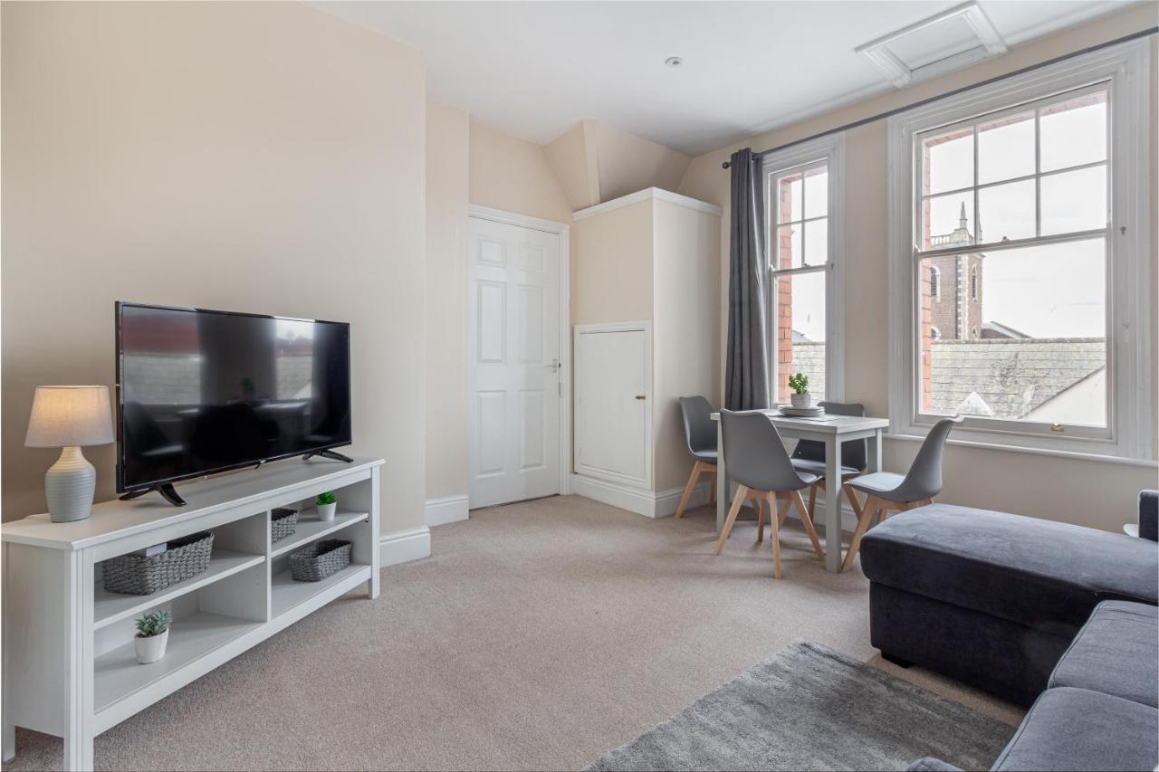 Guest Homes - Trinity Apartment Worcester Ngoại thất bức ảnh
