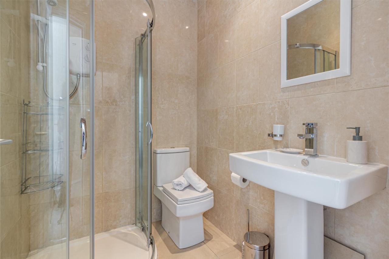 Guest Homes - Trinity Apartment Worcester Ngoại thất bức ảnh